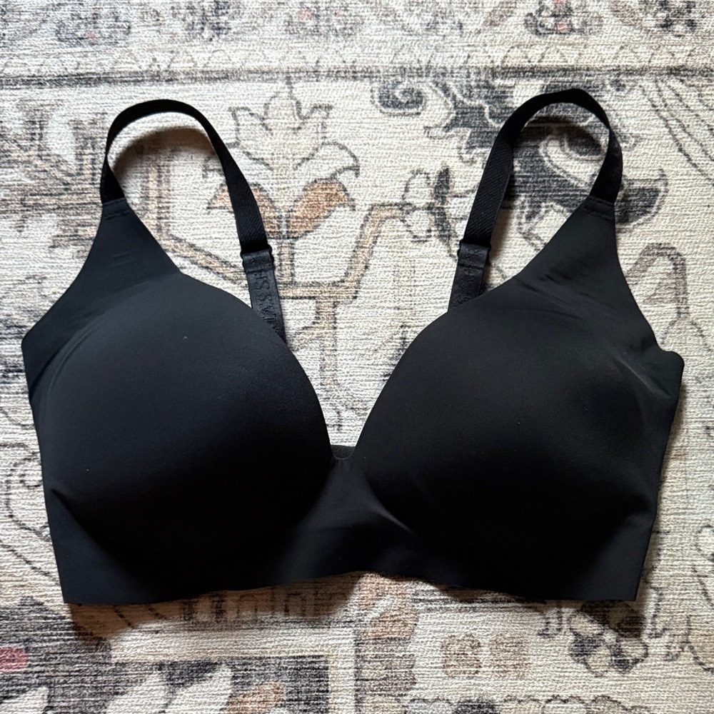 Victoria’s Secret Black Wireless Bra - 36D